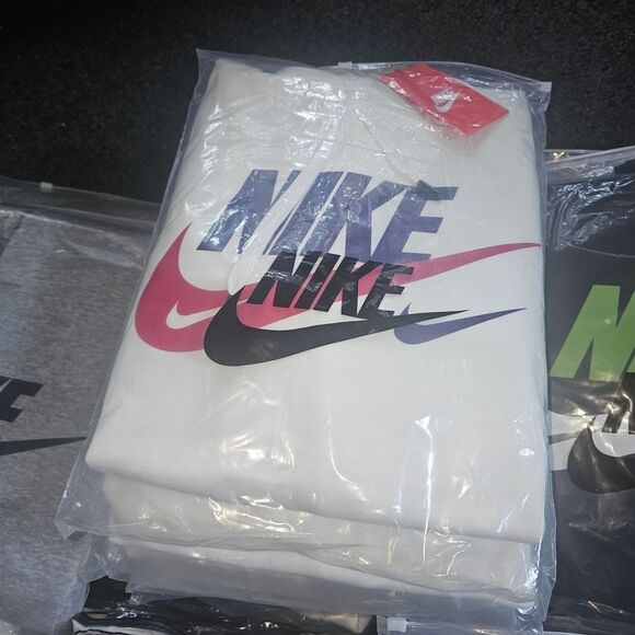 Brand New Lite Nike Hoodie in White with Pink and Blue Accents 001 - Picture 2 of 2